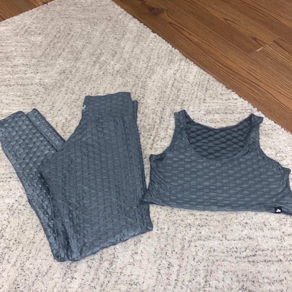 Chrome Top & Leggings